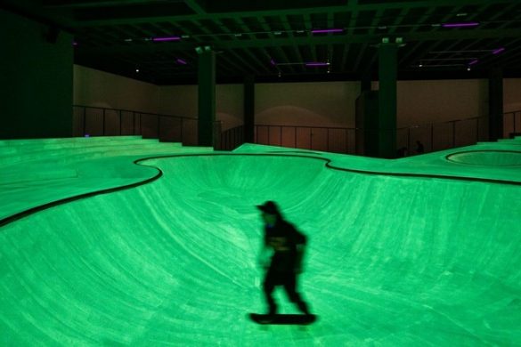 Skatepark, który świeci w ciemnosci